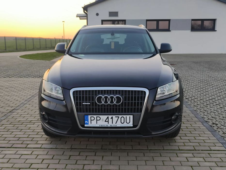 Audi Q5 Audi Q5 (2011, 2.0 TDI, Automat, Quattro)