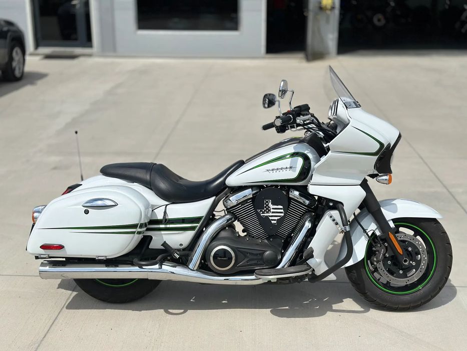 Kawasaki Vulcan Bezwypadkowy, 2016 rok, ABS K-TRC,  wydechy Cobra.