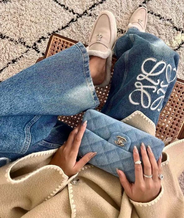 Loewe anagram jeans logo top!! r.M