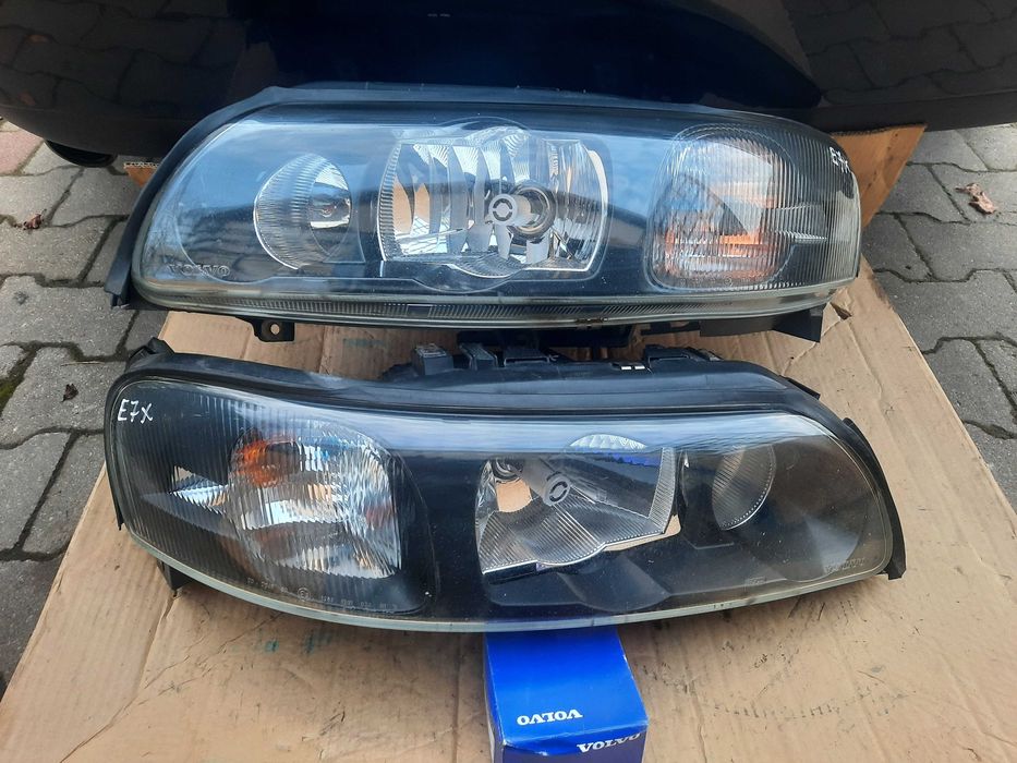 VOLVO S60 V70 XC70 Lampa Reflektor Xenon EUROPA Lewa Prawa Komplet