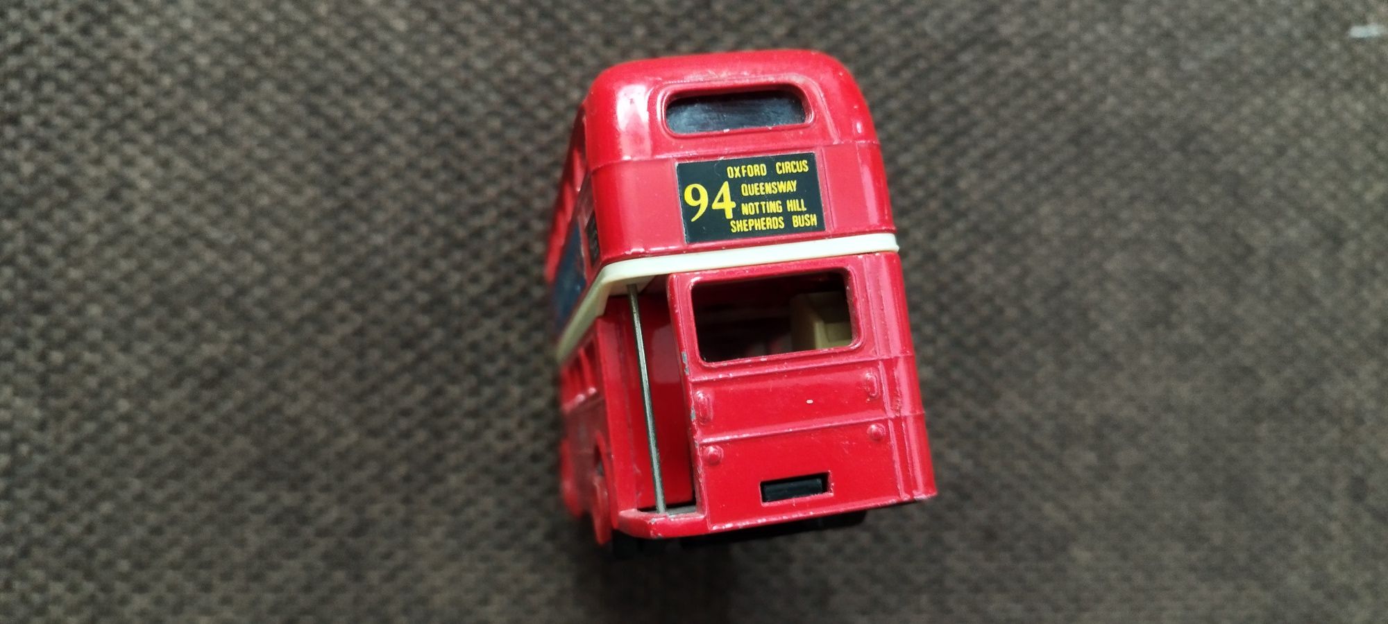 WELLY. Angielski autobus.