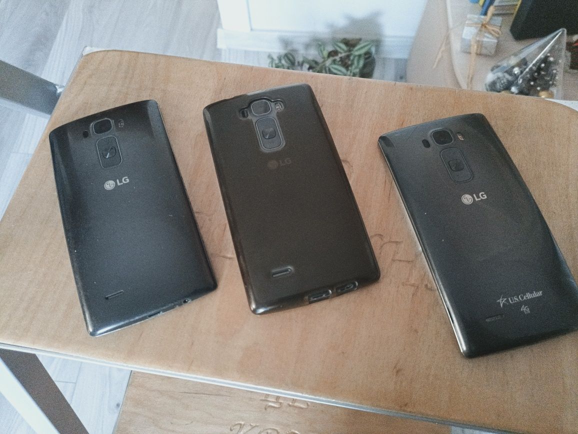 Продам три смартфони LG flex2