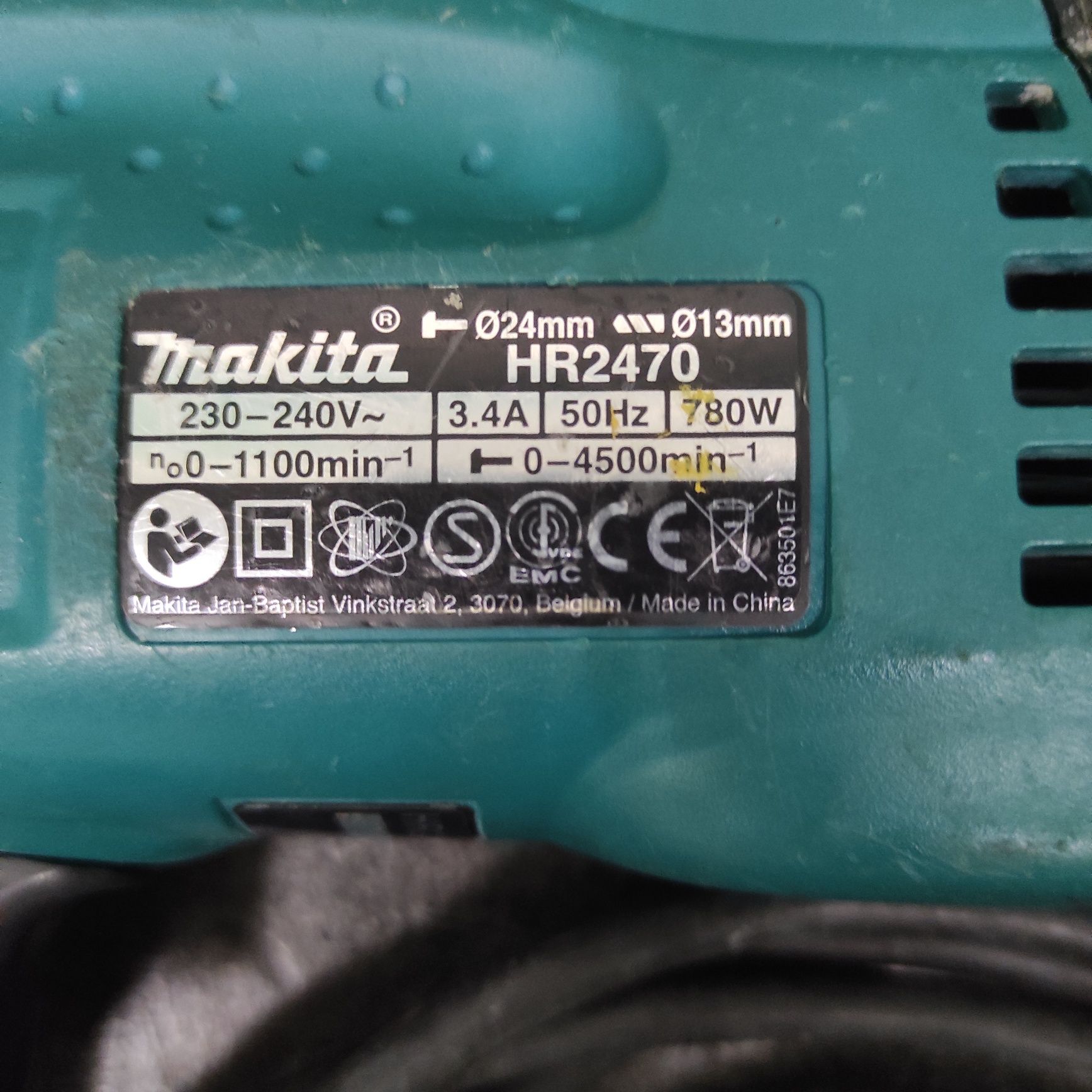 Продам перфоратор оригінал Makita 2470