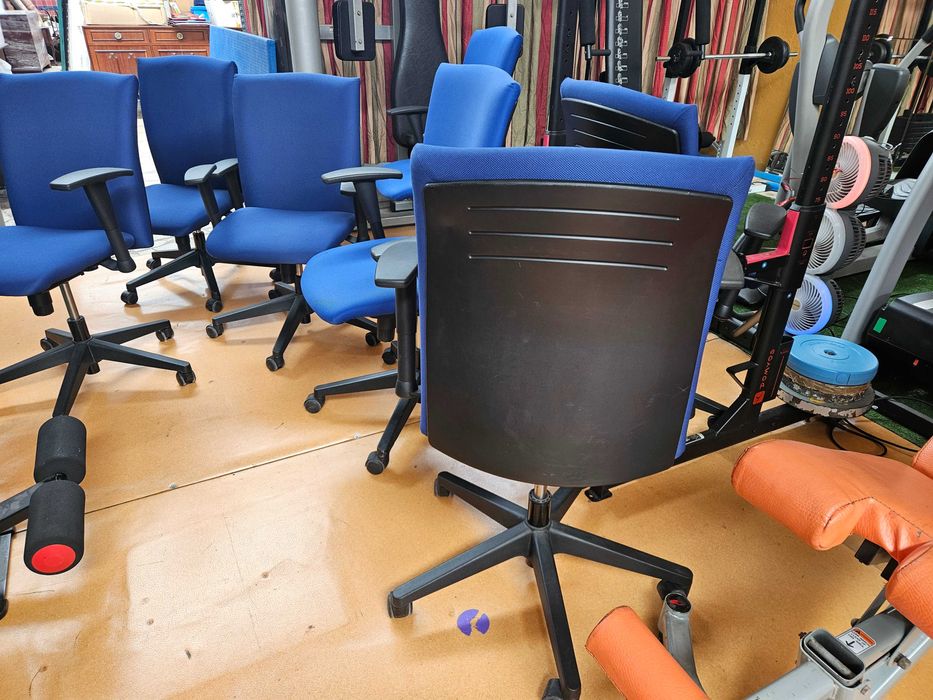 Cadeiras de escritório - Bom estado geral - Valor unitário