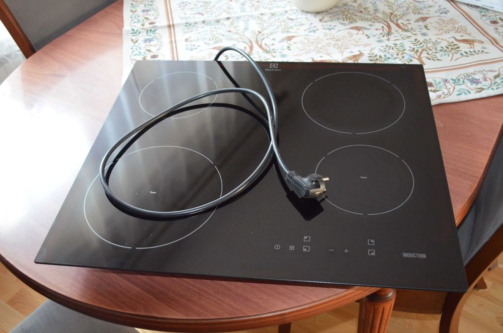 Płyta indukcyjna ELEKTROLUX  EIT60420C