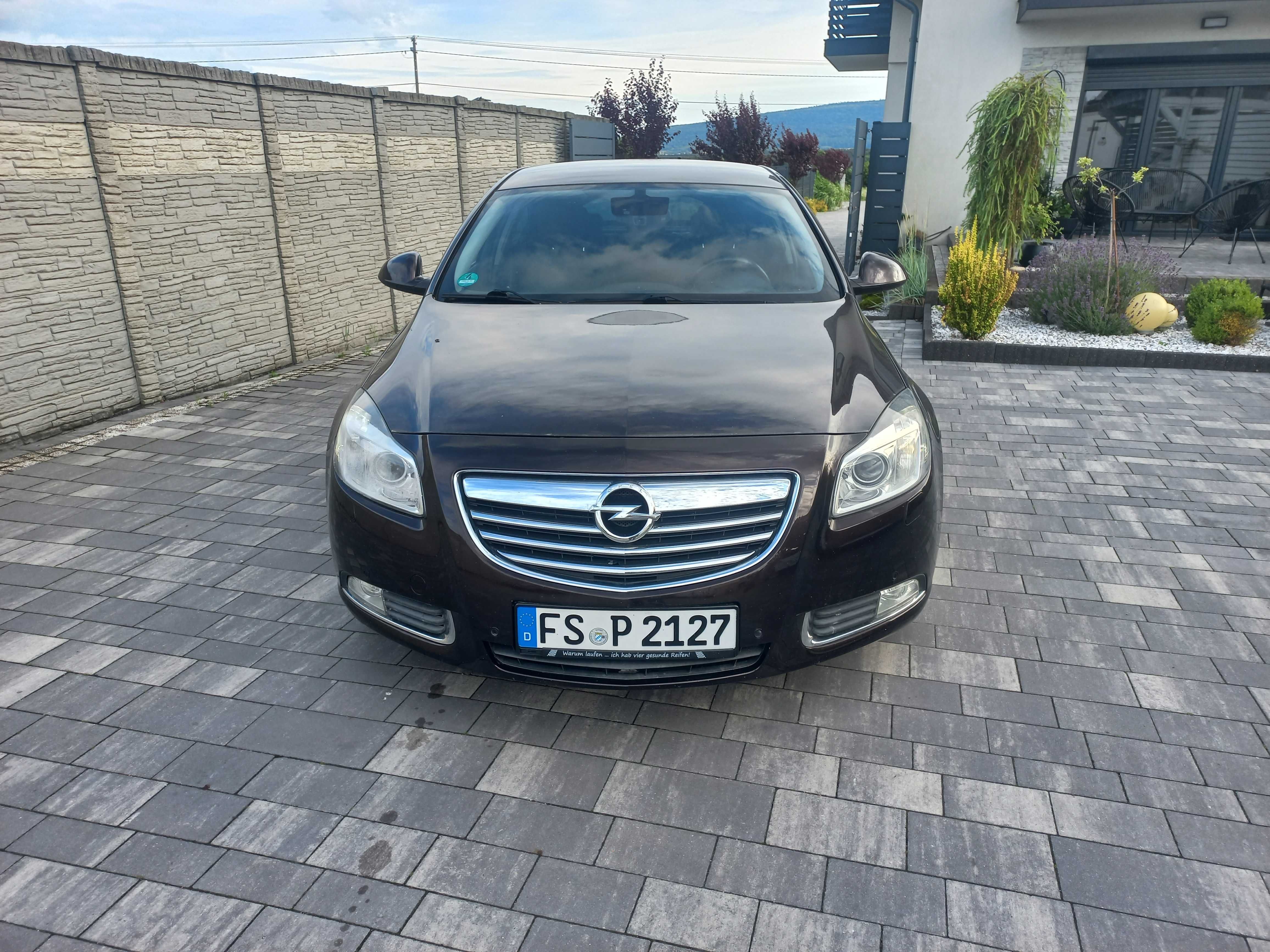 Insignia 2.0CDTI Biturbo manual z Niemiec