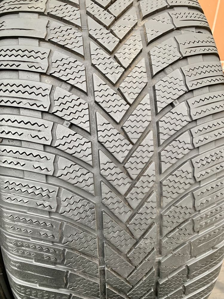 Зима 2шт Bridgestone Blizzak LM005 275/50 R20 113V