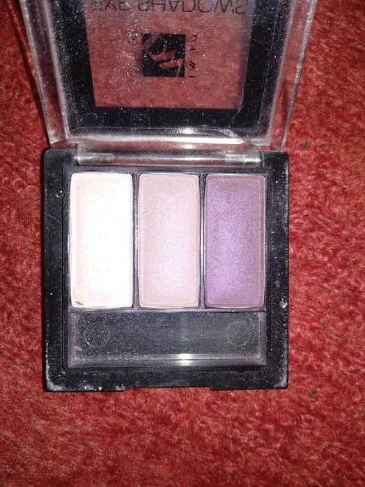 PUPA zestaw cieni do powiek + gabka do twarzy