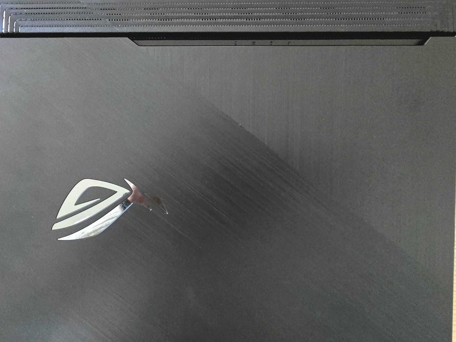 ROG Strix G15 IntelCore i7-10870H/NVIDIA GeForce RTX2060/ RAM:16GB/1TB
