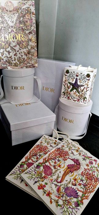 Коробки DIOR білі