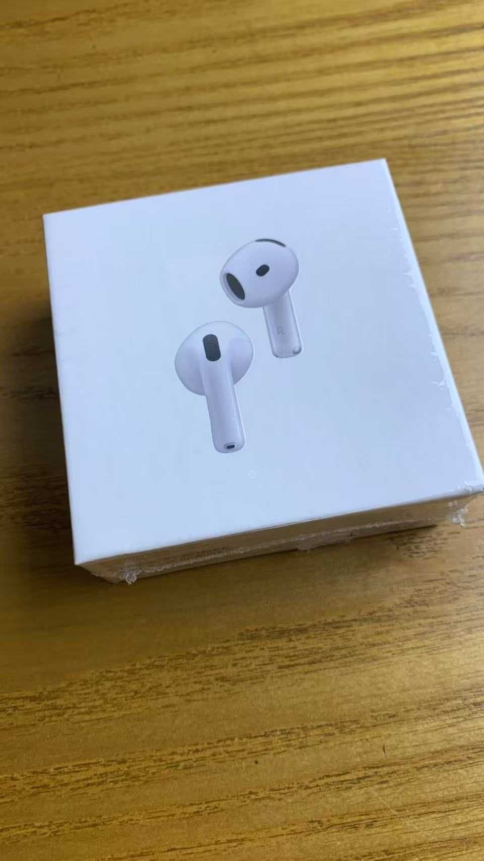 Apple AirPods 4 zapieczętowane, z aktywną redukcją szumów