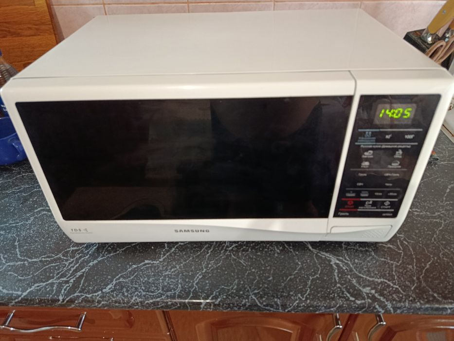 Мікрохвильовка Samsung с грілем на біокераміці
