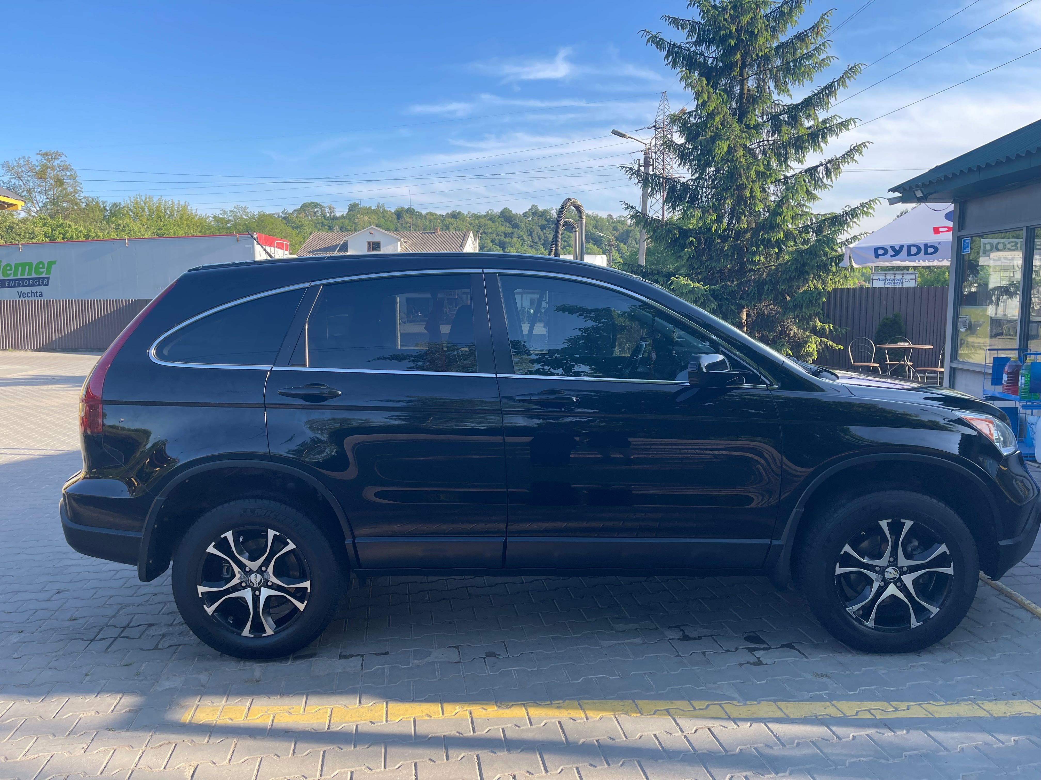 ПРОДАМ HONDA CR - V 2.4 газ/ бензин 2008 року 4x4 в дуже гарному стані