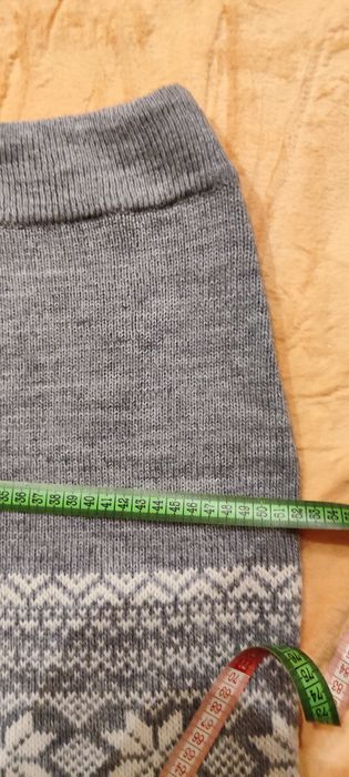 Продам зимові спідниці.