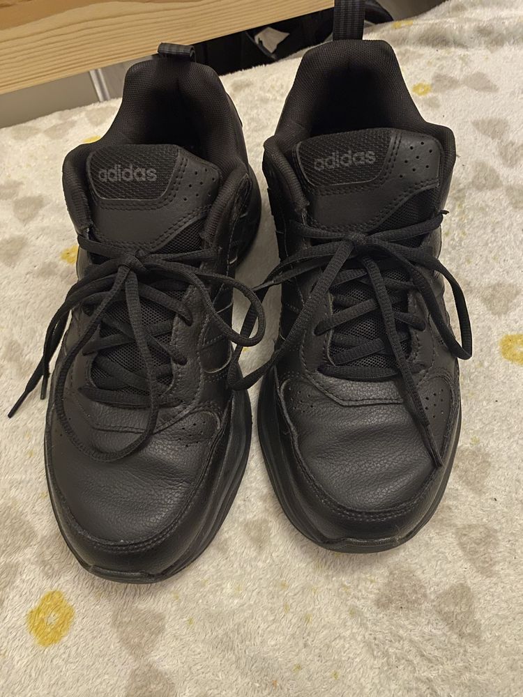 Adidas strutter skórzane  buty 40 2/3