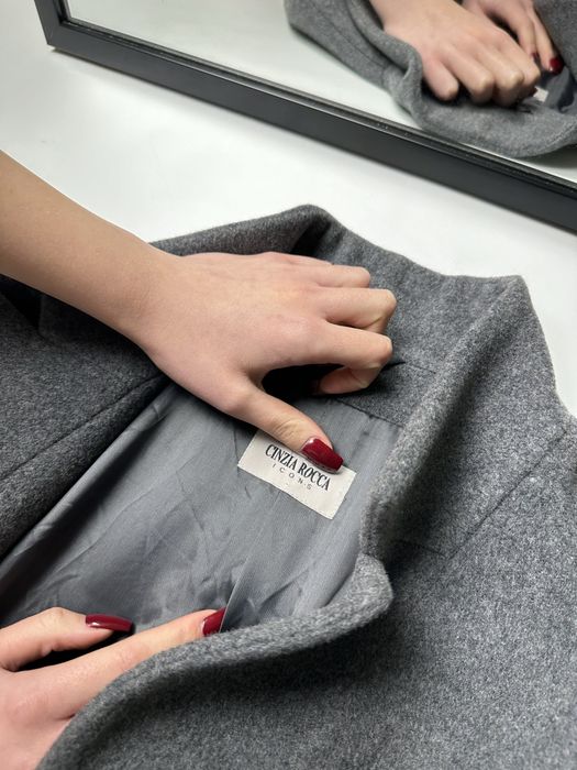 Італійське Кашемірове пальто Cinzia Rocca розмір Жіночий М