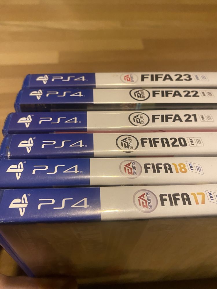 ZESTAW Fifa 17,Fifa18,Fifa20,Fifa21,Fifa22,Fifa23 PS4 stan idealny