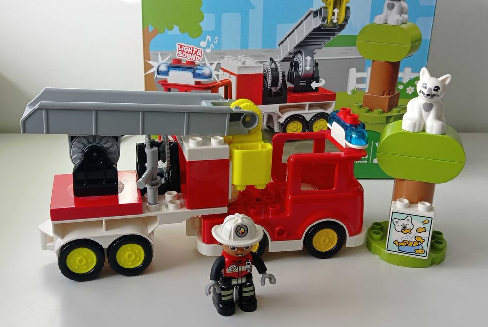 LEGO 10969 DUPLO Wóz strażacki