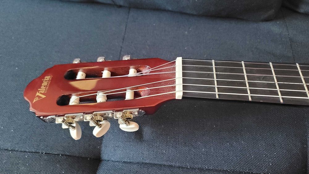 Guitarra Acústica electrificada
