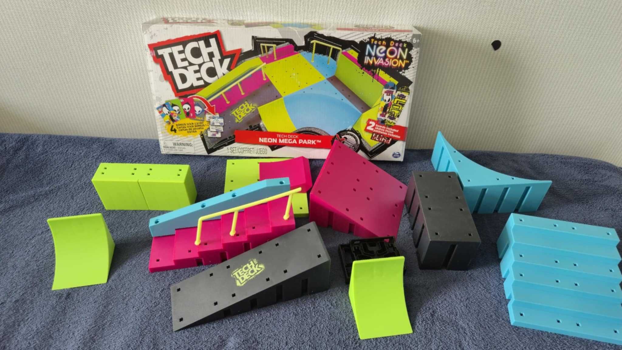 TechDeck Fingerboard Rampa Neon Mega Park Invasion Skatepark