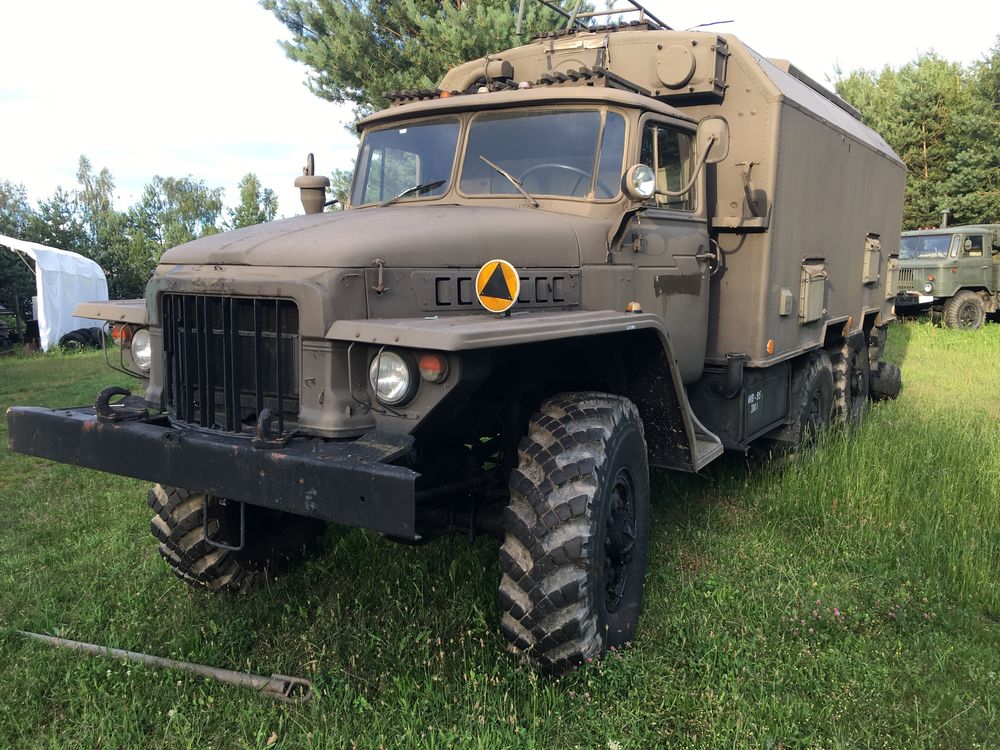 Ural 375 wojskowy terenowy 6x6 v8 Kraz Ził Kamper