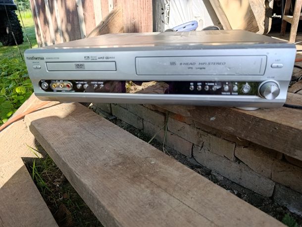 Odtwarzacz VHS dvd