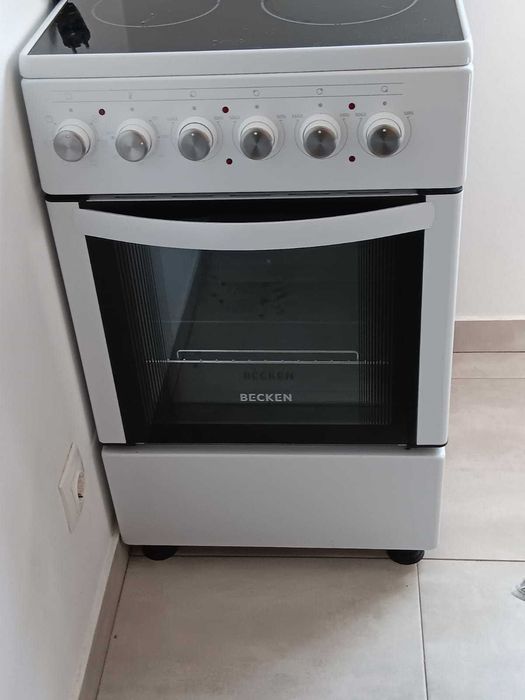 Fogão BECKEN BFE4915N WH (52 L - Elétrico de Vitrocerâmica - Branco)