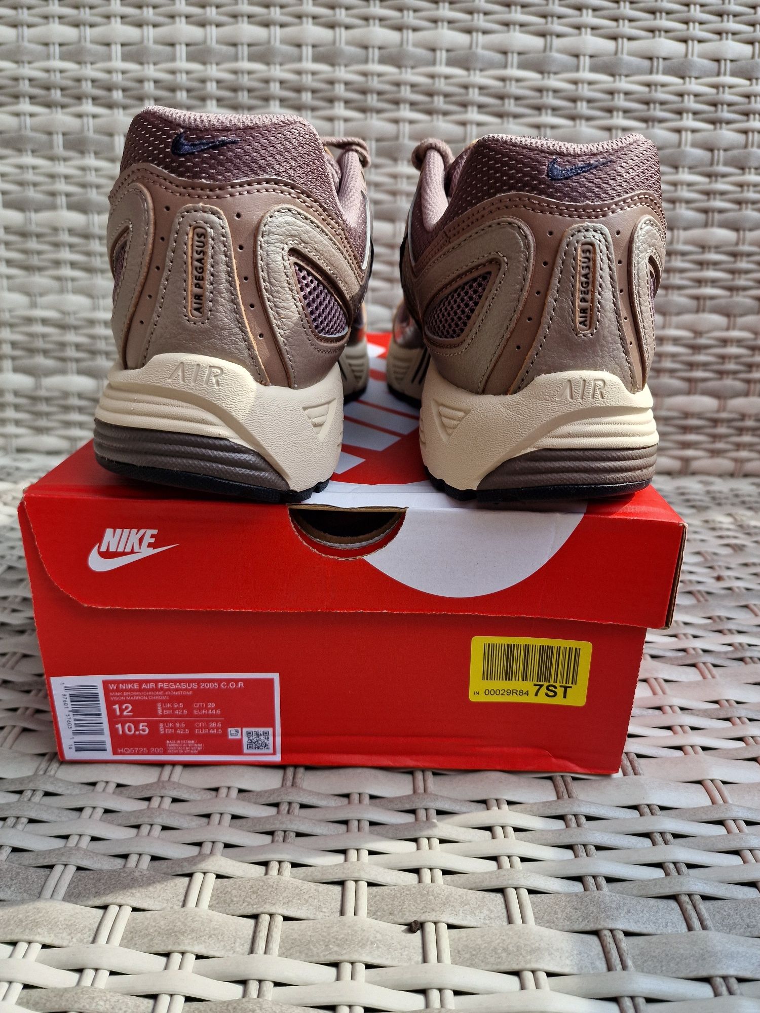 Nike Air Pegasus 2005 W Оригінал Нові
100% оригінал,