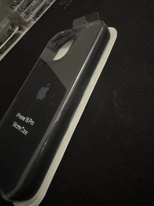 Etui iphone 16 pro nowe czarne