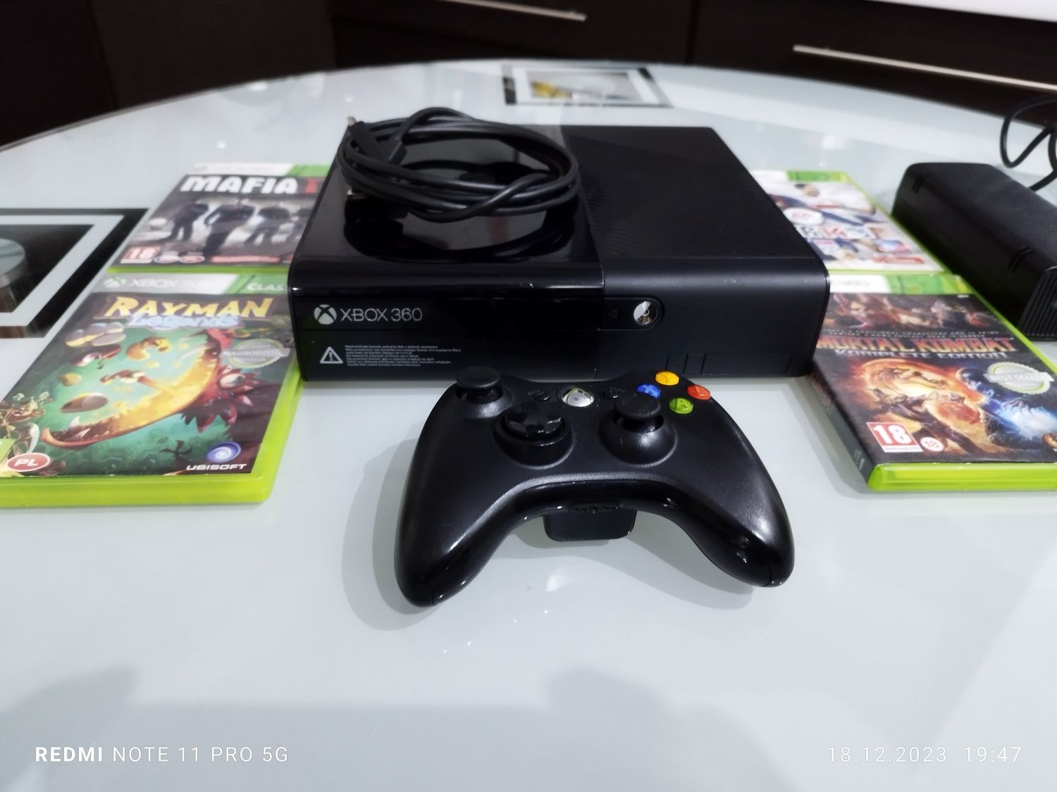 Xbox 360 pierwszy właściciel jak nowa. Mortal Kombat.