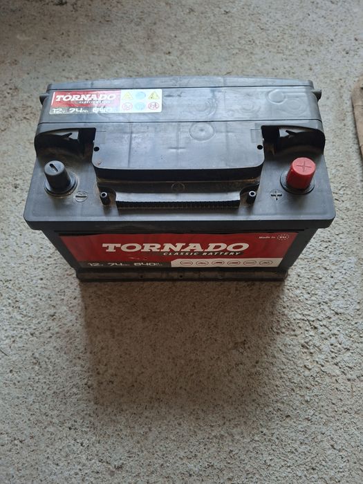 Akumulator 12V bezobsługowy 74Ah 640A