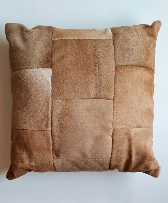 Skórzane (2), eleganckie poduszki