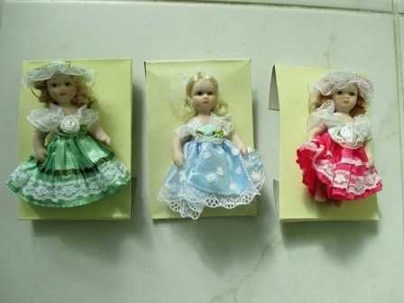 Pequenas Bonecas de Porcelana