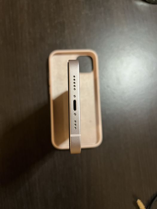 Продам iphone 13