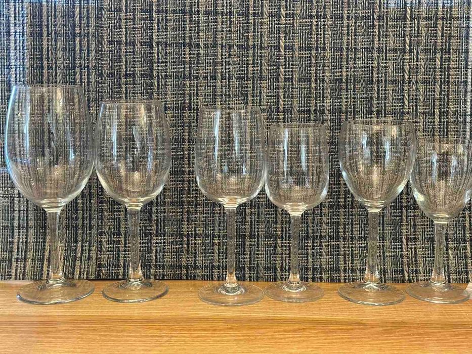 Келихи для вина, склянки для пива