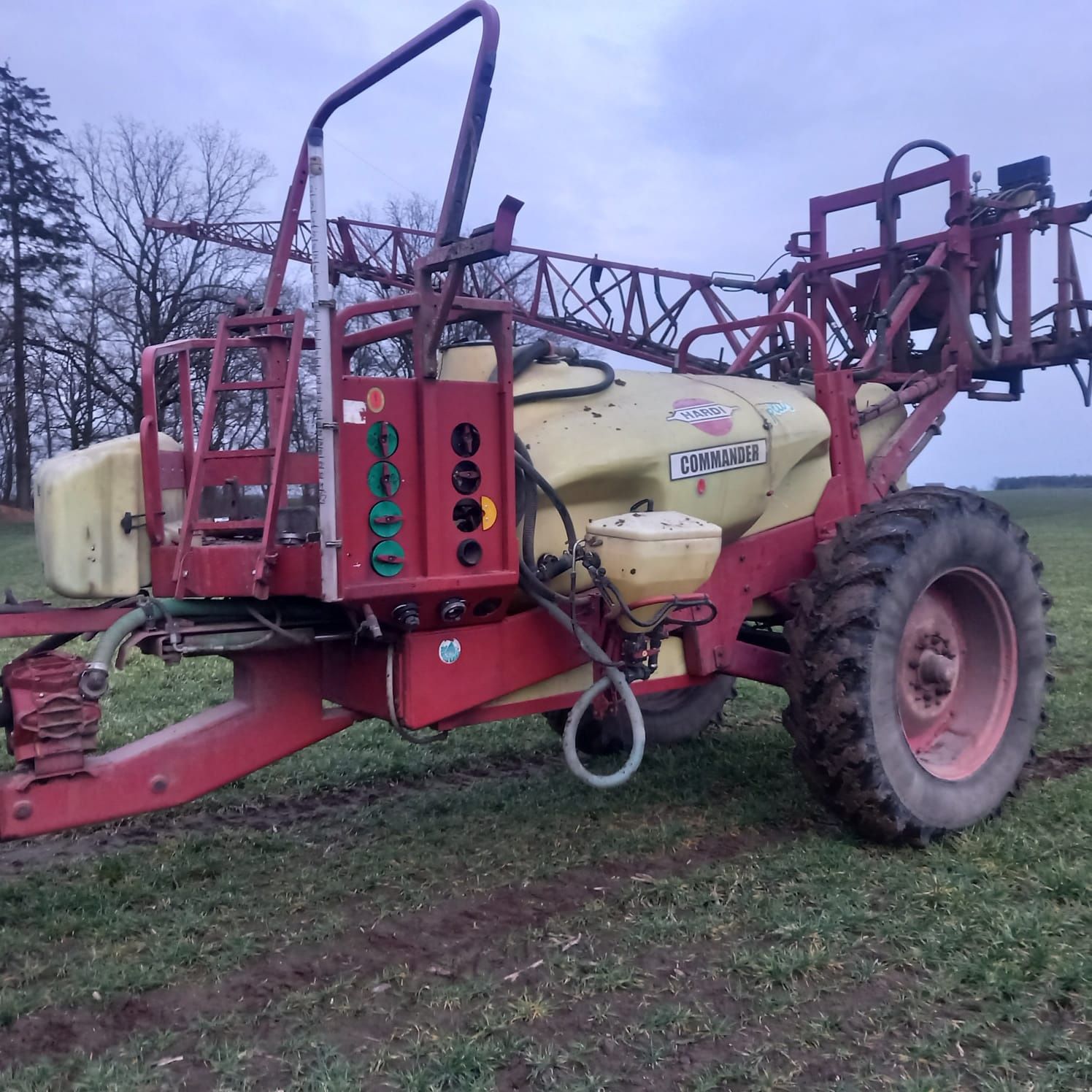 Hardi commander 3200 28m