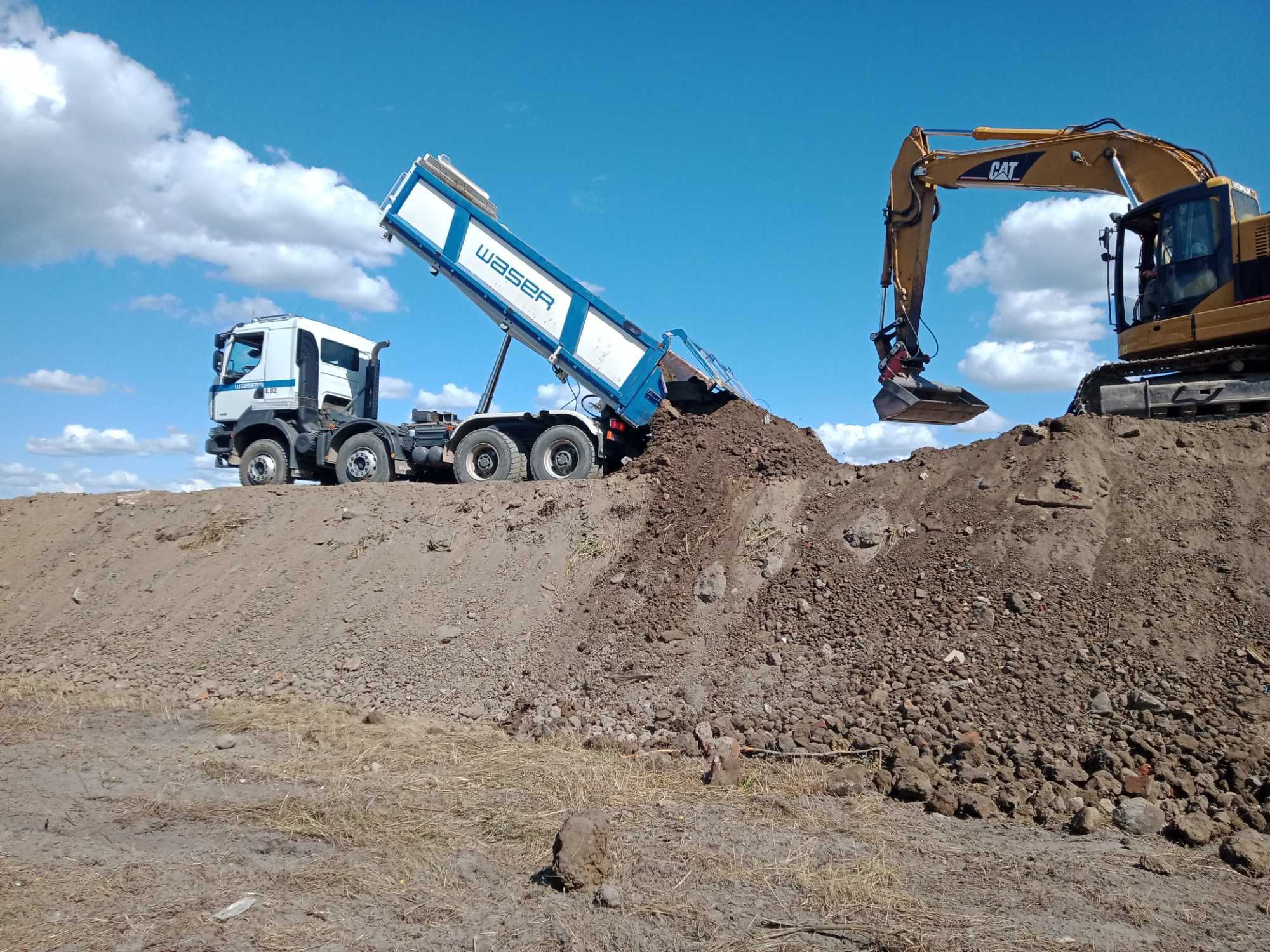 Ziemia Torf Czarnoziem Piach transport od 1 tony