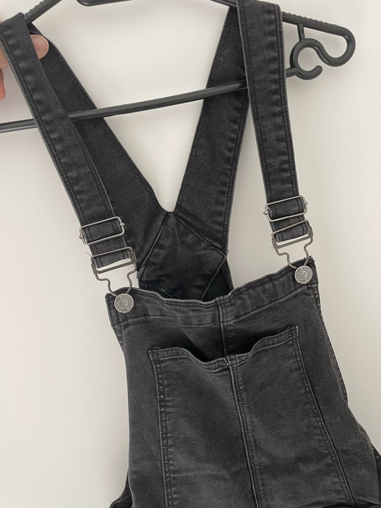 Ogrodniczki L/40 new look czarne