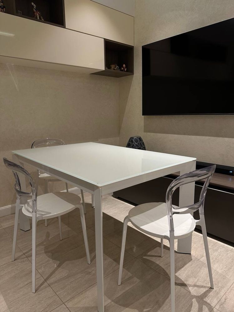 Продам стол Calligaris