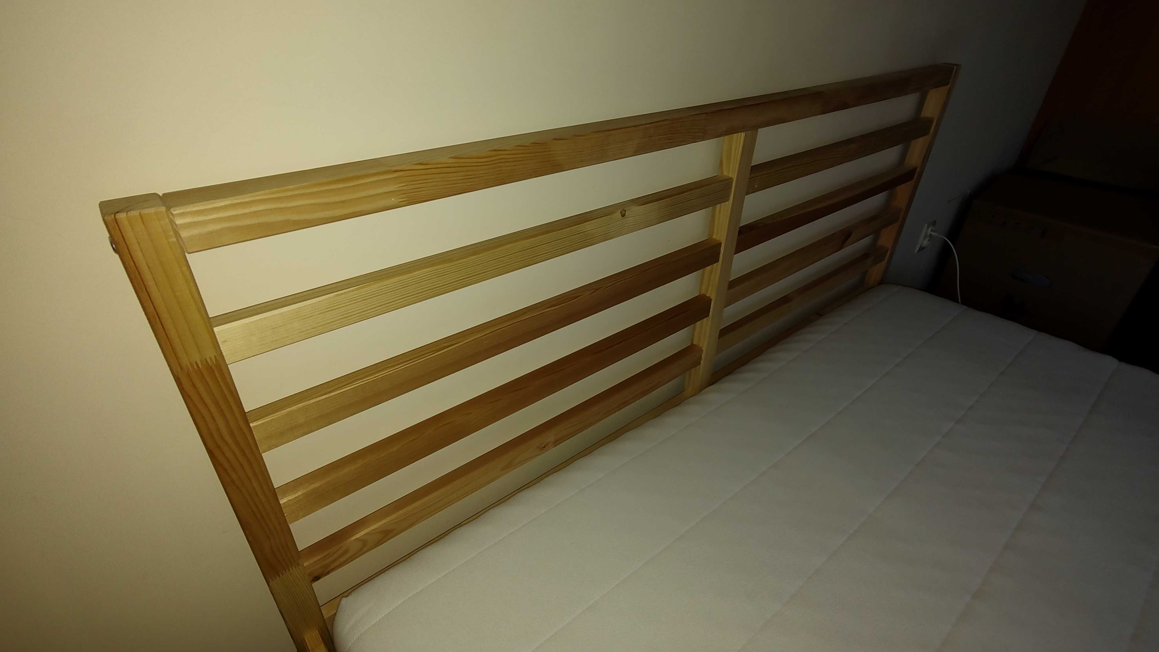 Łóżko sosnowe Terva 160 x200 + materac Asvang IKEA - jak nowe