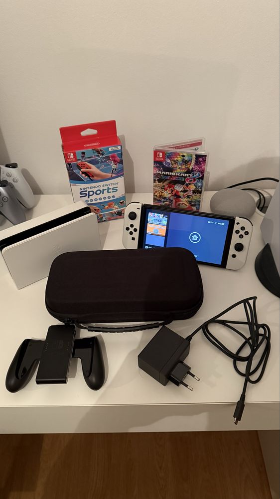 Nintendo Switch Oled + 2 jogos