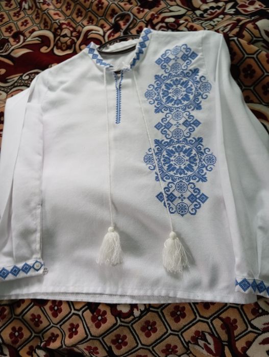 Продам дитячу вишиванку