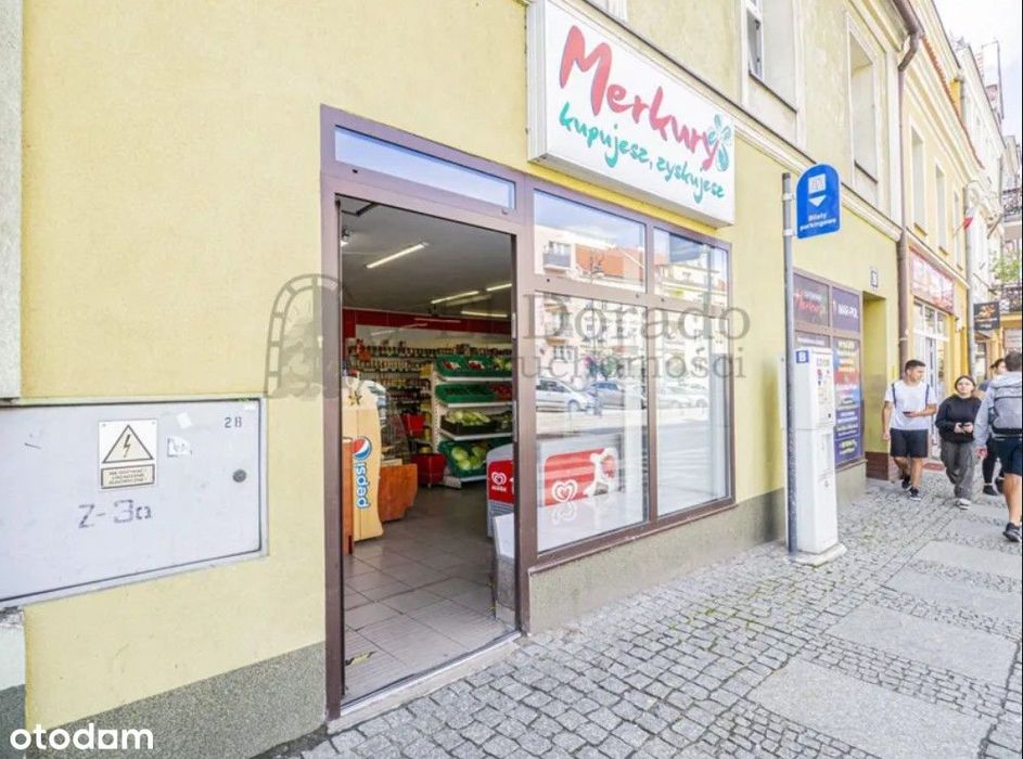 Przestronny lokal usługowy w ścisłym centrum miasta