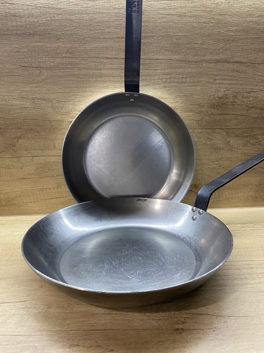 Сковорідка професійна з нержавійки, з тефлоновим покриттям,чорна сталь