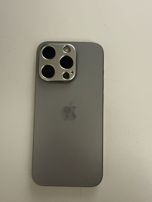 Iphone 15pro szary stan idealny