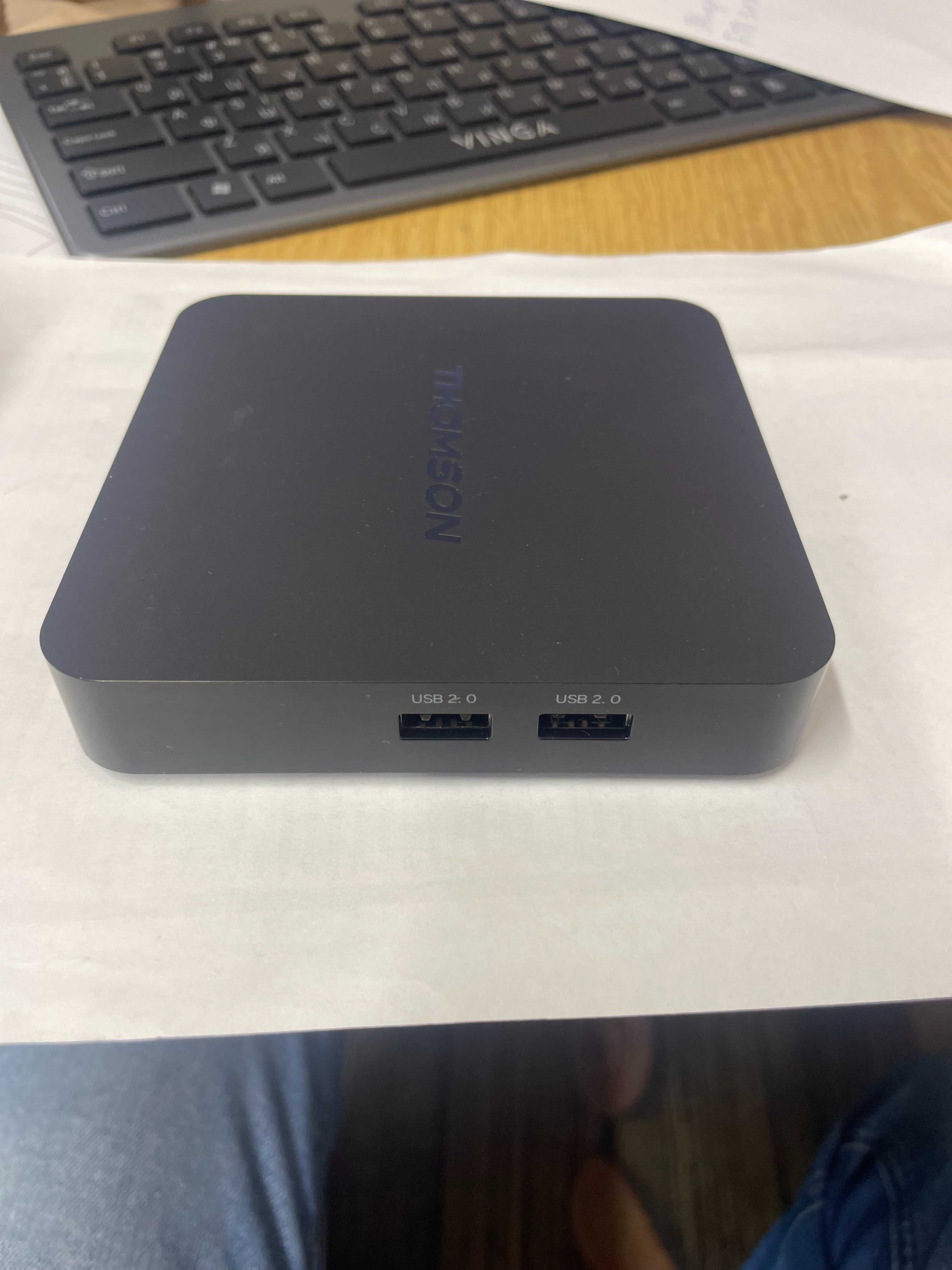 Медіаплеєр THOMSON Streaming Box 240 4K UHD