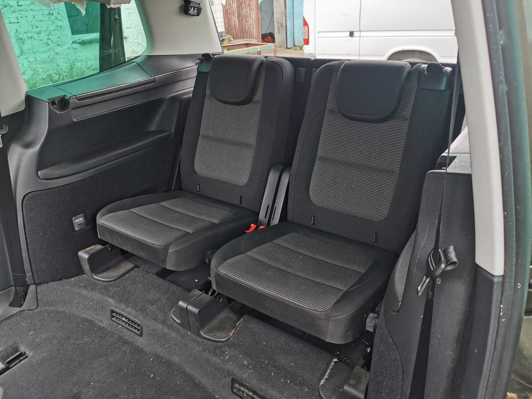 VW Sharan 7N fotele kanapy komplet plus elementy plastikowe