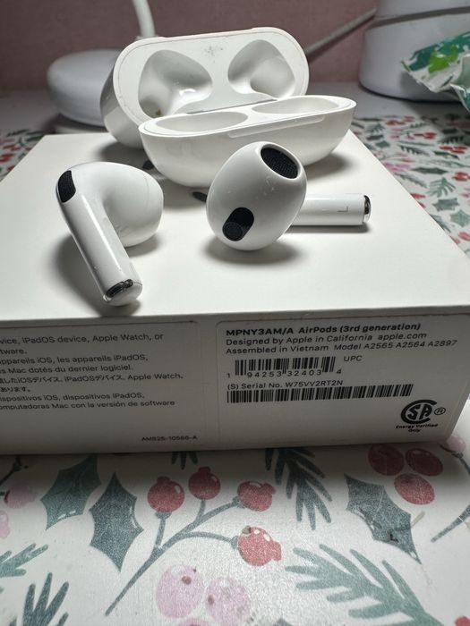 Apple Airpods 3 з коробкою