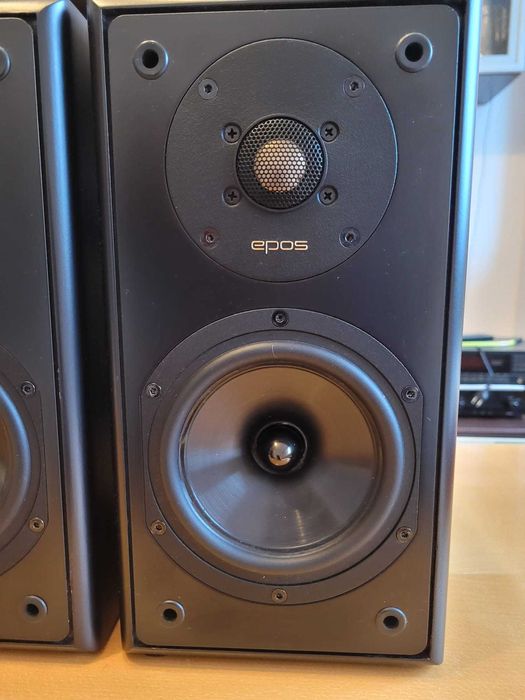 Klasyka brzmienia "BBC sound" dwudrożne monitory EPOS M5