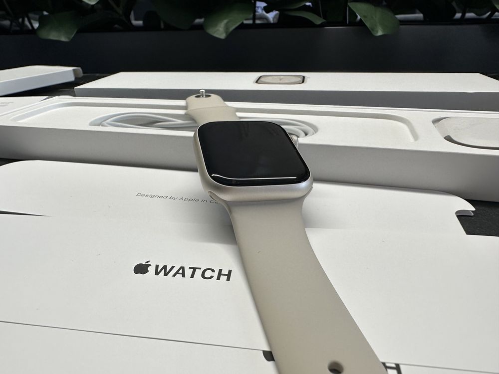 Apple Watch 8 45mm Cellular Księżycowa Poświata Gwarancja